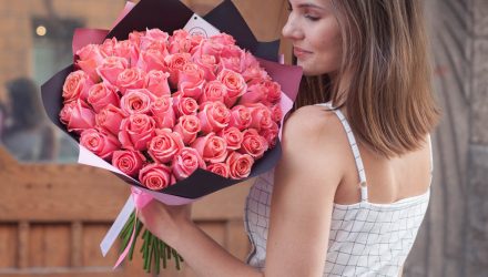 Орхидеи в Израиле на подарок. Орхидеи видео