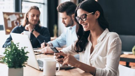 Профессия программиста, её плюсы и минусы