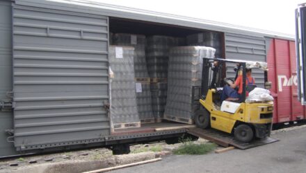 Прием грузовых вагонов на станцию