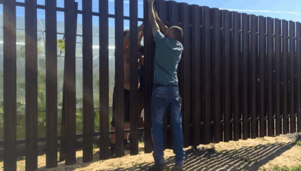 Изготовление и установка заборов под ключ для вашего участка в Москве